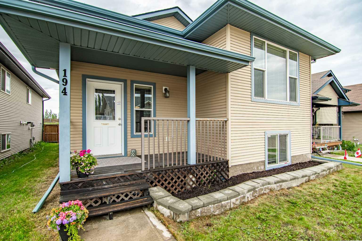 Property Photo: 194 Jaspar Crescent AB T4P 0G9