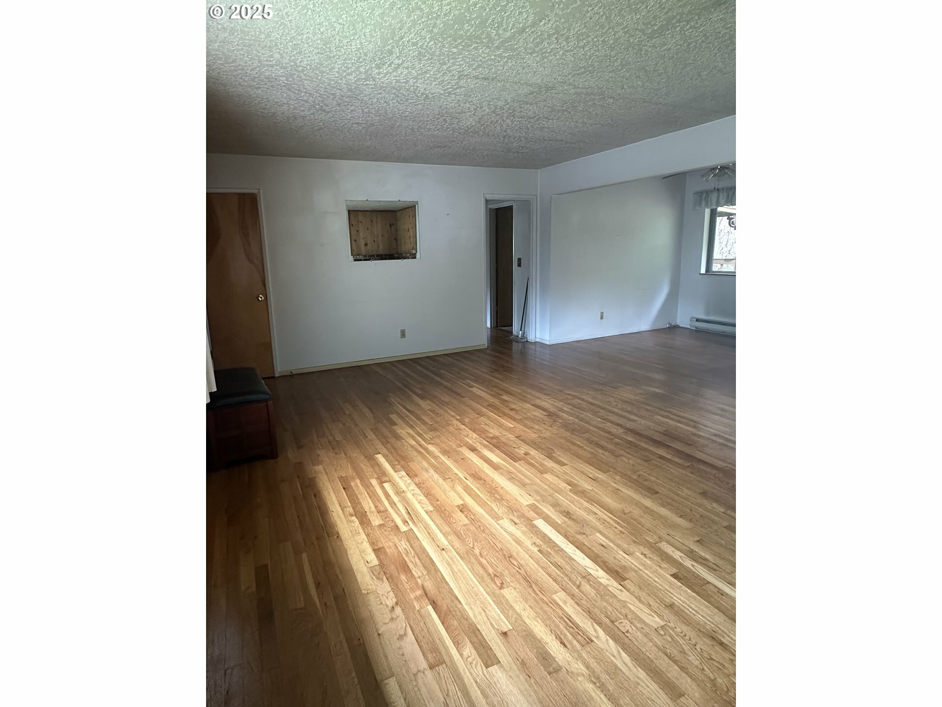 Property Photo: 2475 Willamette Falls Dr OR 97068