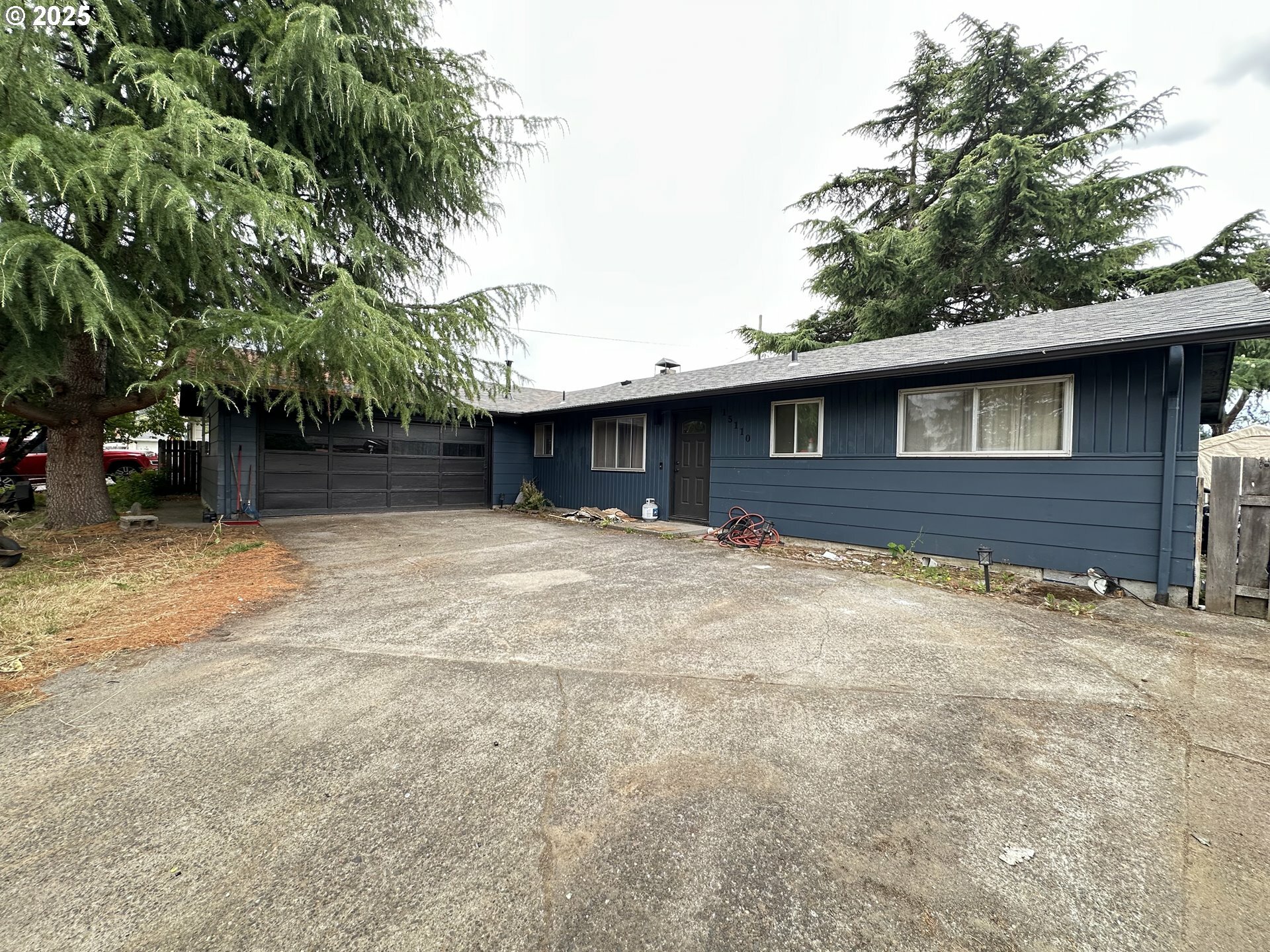 Property Photo: 15110 SE Grant St OR 97233