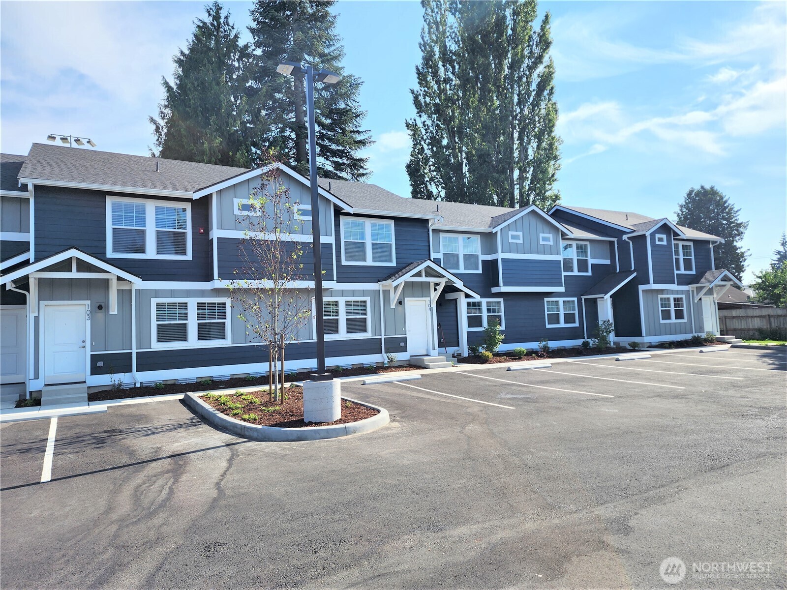 1031  Cedar Avenue 104  Marysville WA 98270 photo