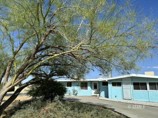Property Photo: 206 S Holly Canyon Dr CA 93555