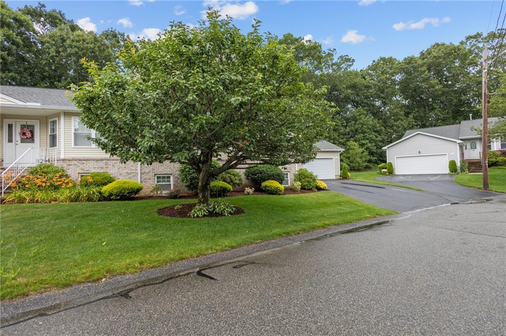 Property Photo: 4 Hunters Run RI 02904