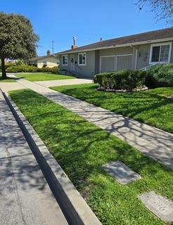 Property Photo: 807/809 University Avenue CA 93901