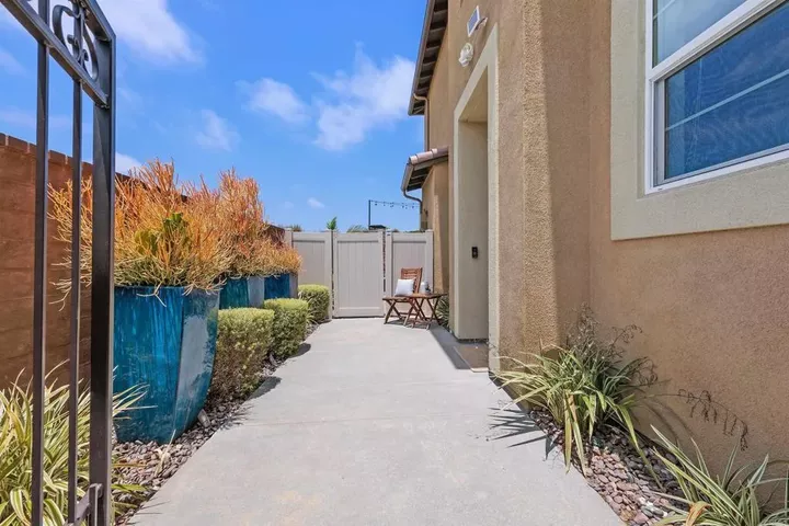 Property Photo:  3002 Villeta Ave  CA 92010 
