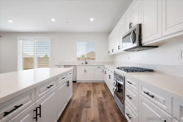 Property Photo:  28113 Echo Court  CA 92585 