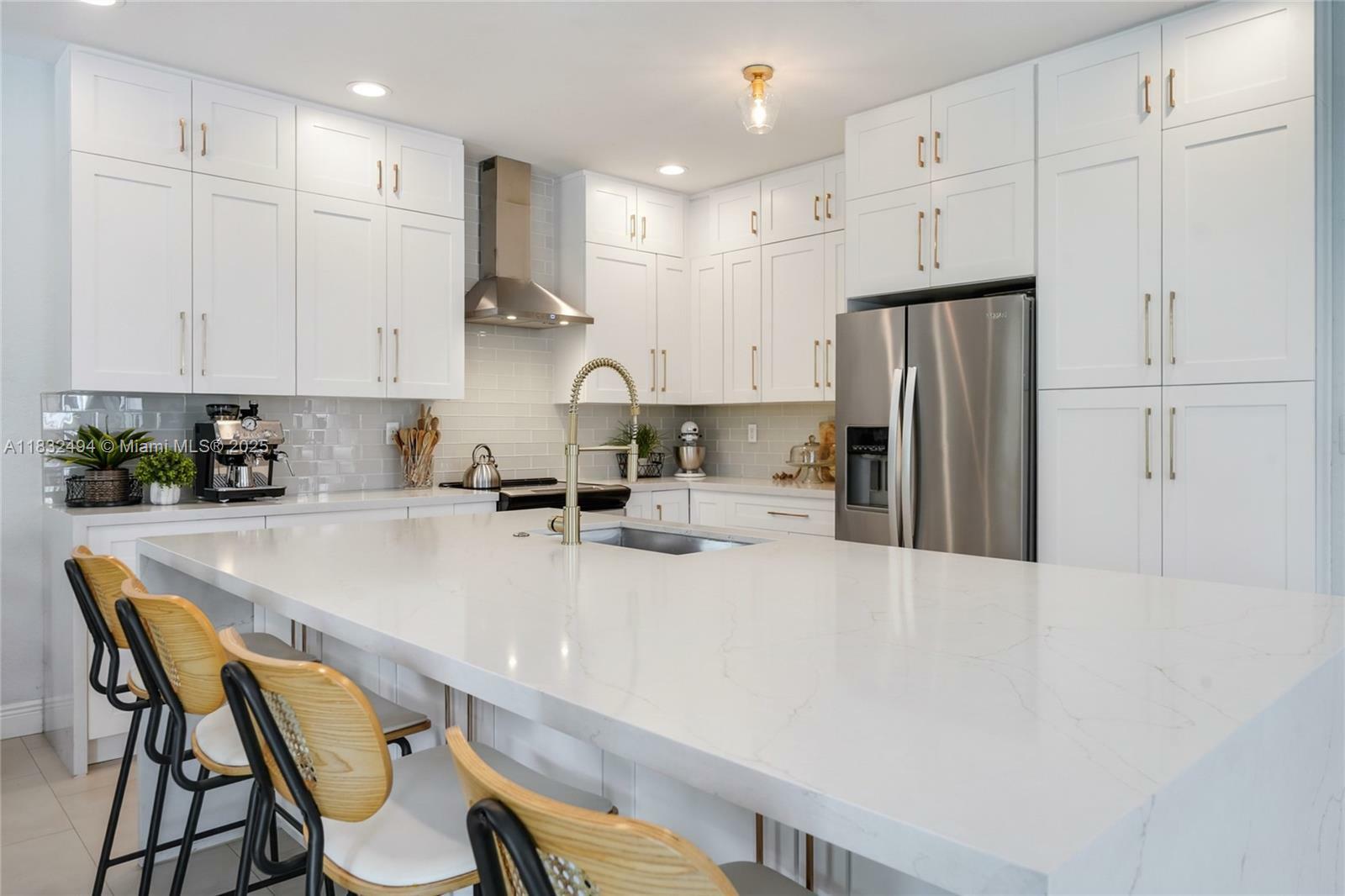 Property Photo: 9932 NW 10th St FL 33172