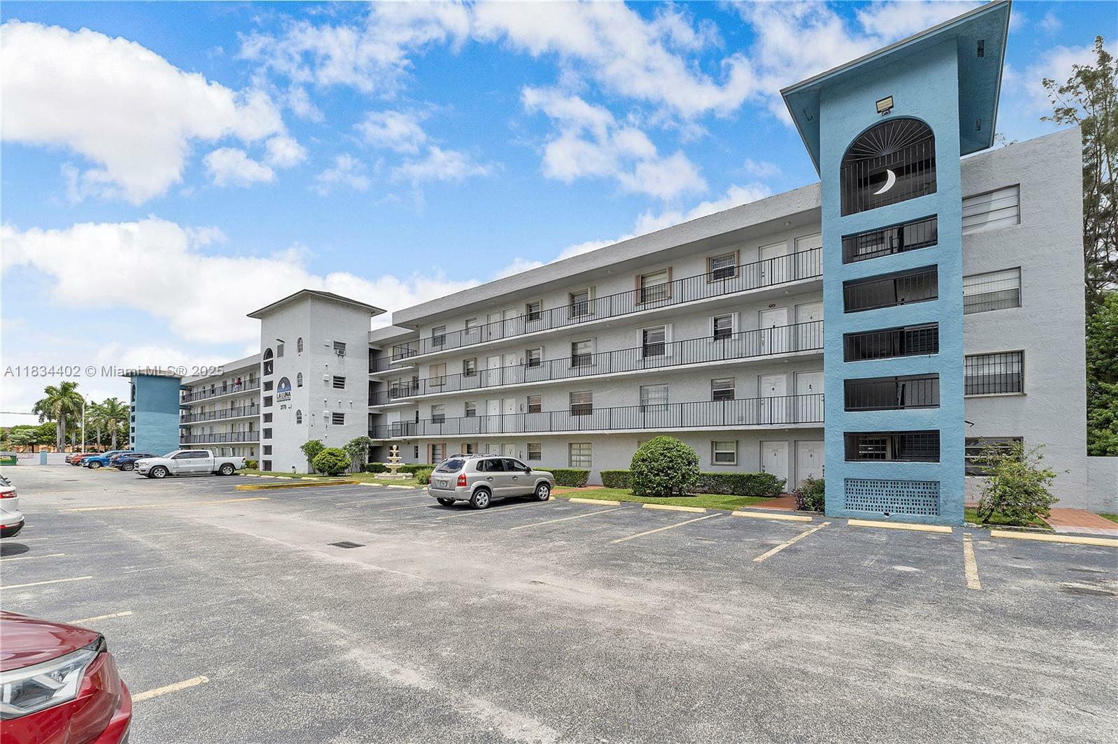 Property Photo: 2775 W 52nd St 305 FL 33016