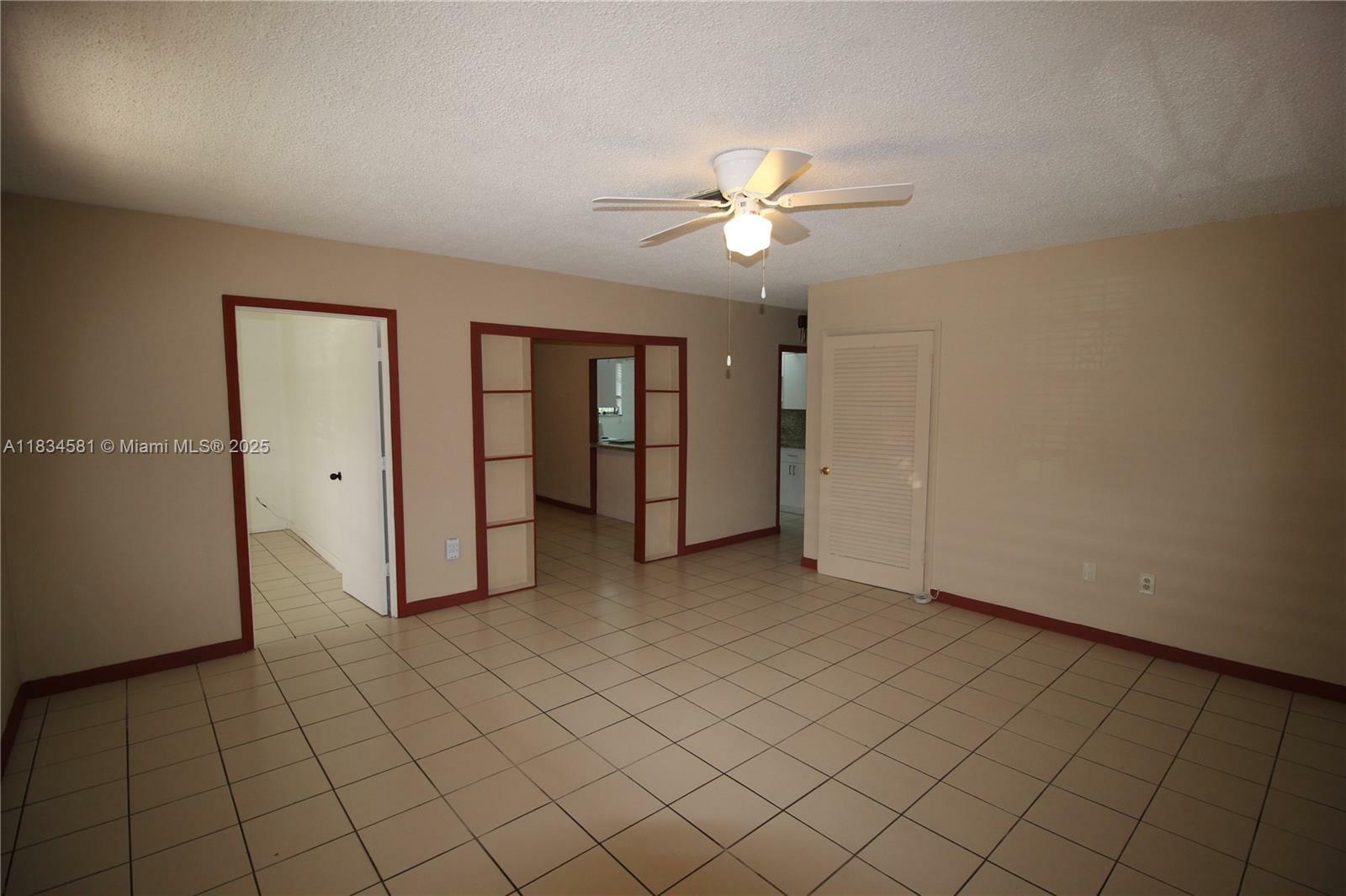 Property Photo: 2216 SW 62nd Ave FL 33155