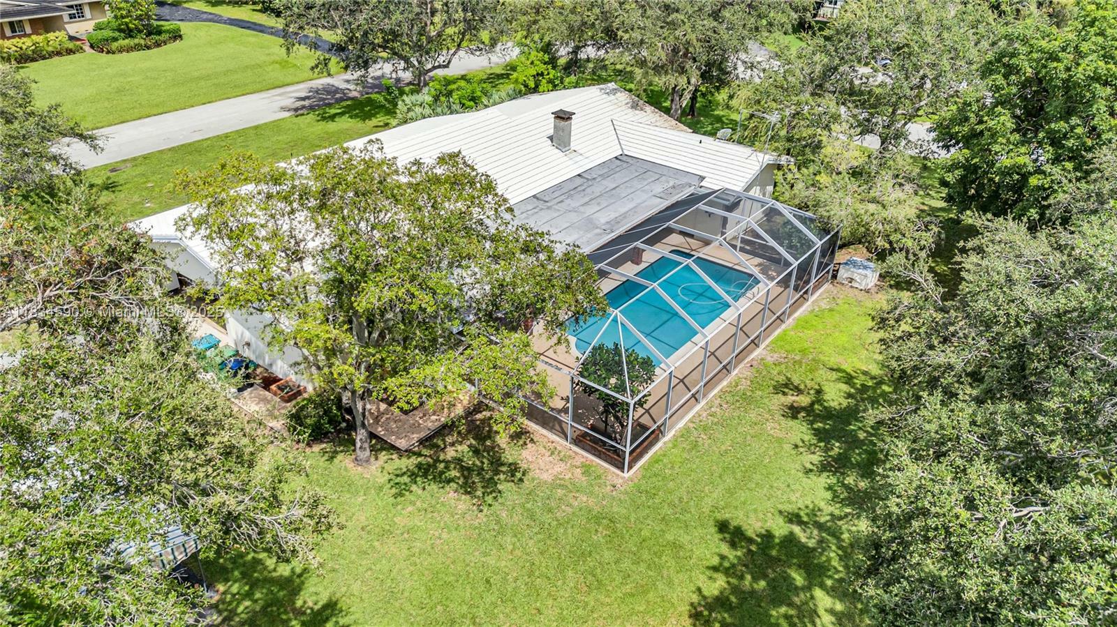 14921 SW 72nd Ct  Palmetto Bay FL 33158 photo