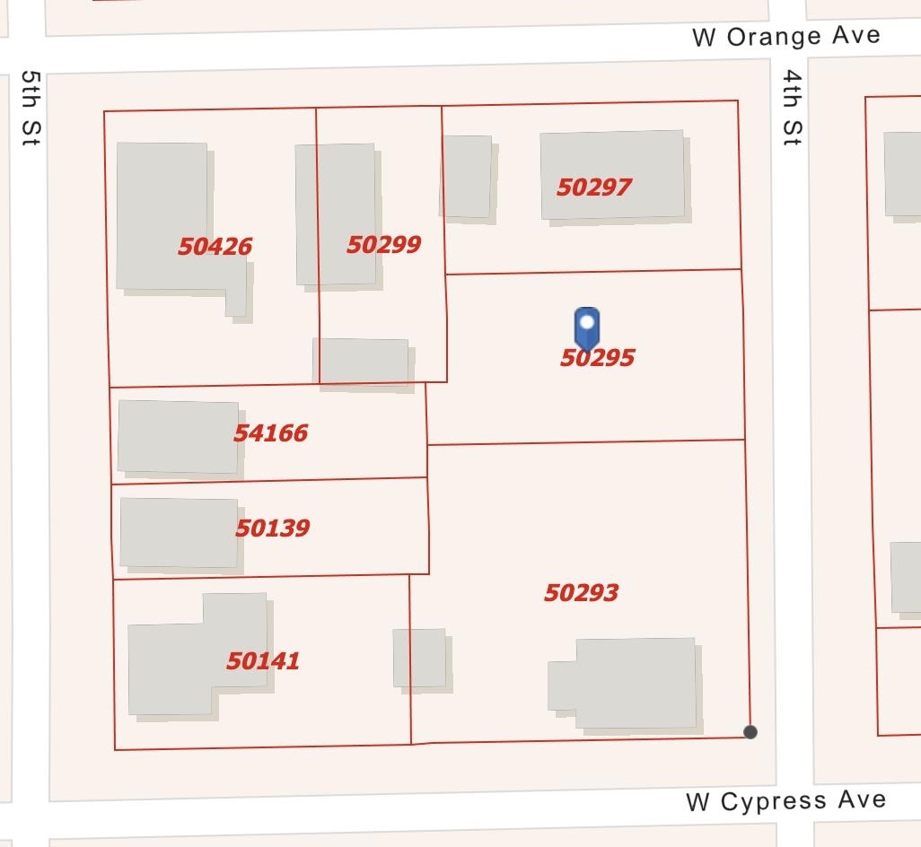Property Photo:  705 4 Th St  TX 77630 