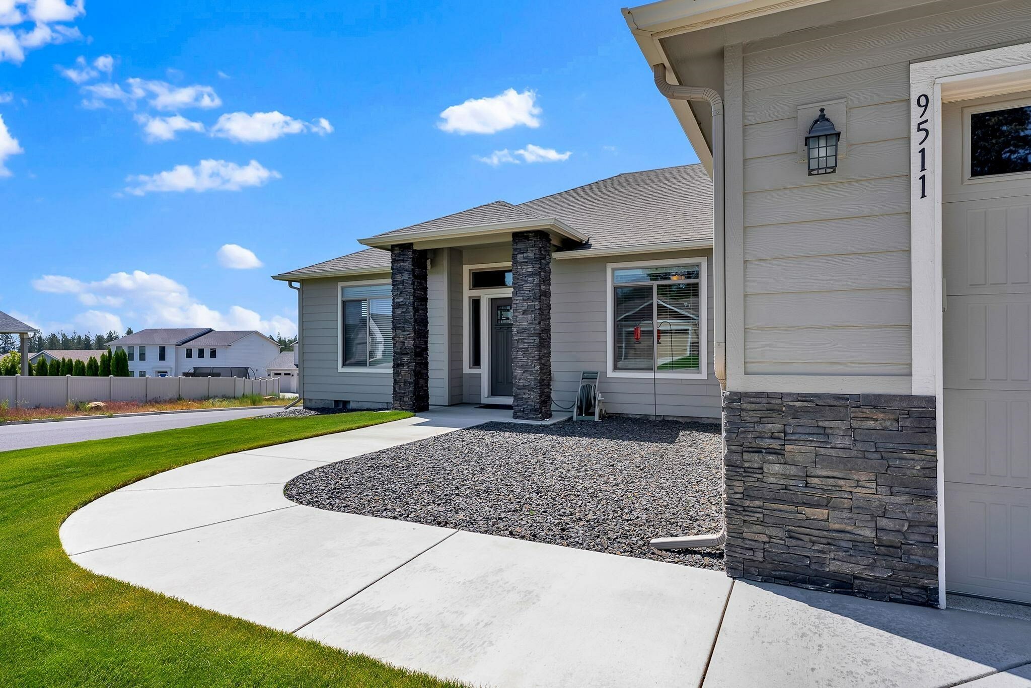 Property Photo: 9511 W Floyd Dr WA 99004