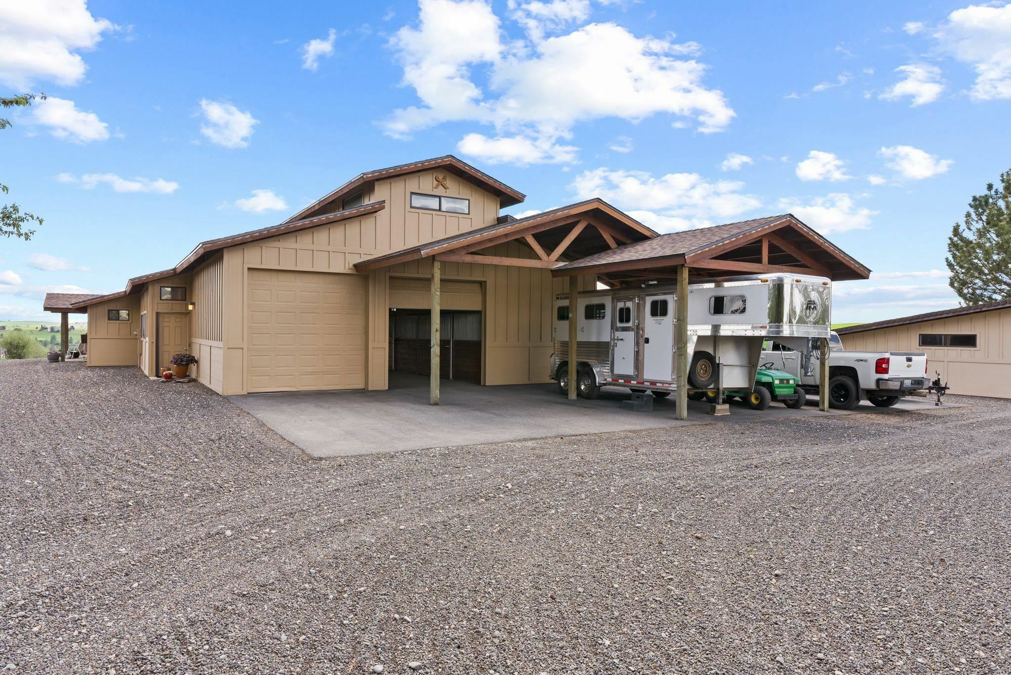 Property Photo: 8310 E Belair Rd WA 99036