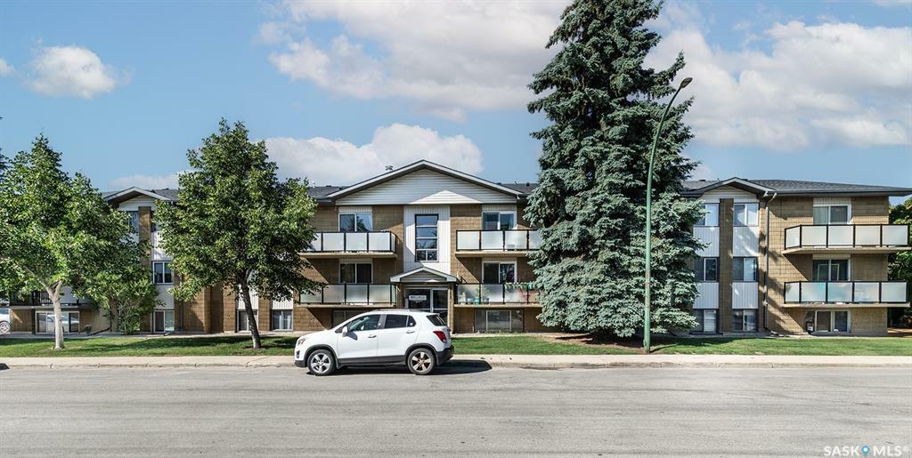 Property Photo: 111 St Lawrence Crescent 6 SK S7K 1G7