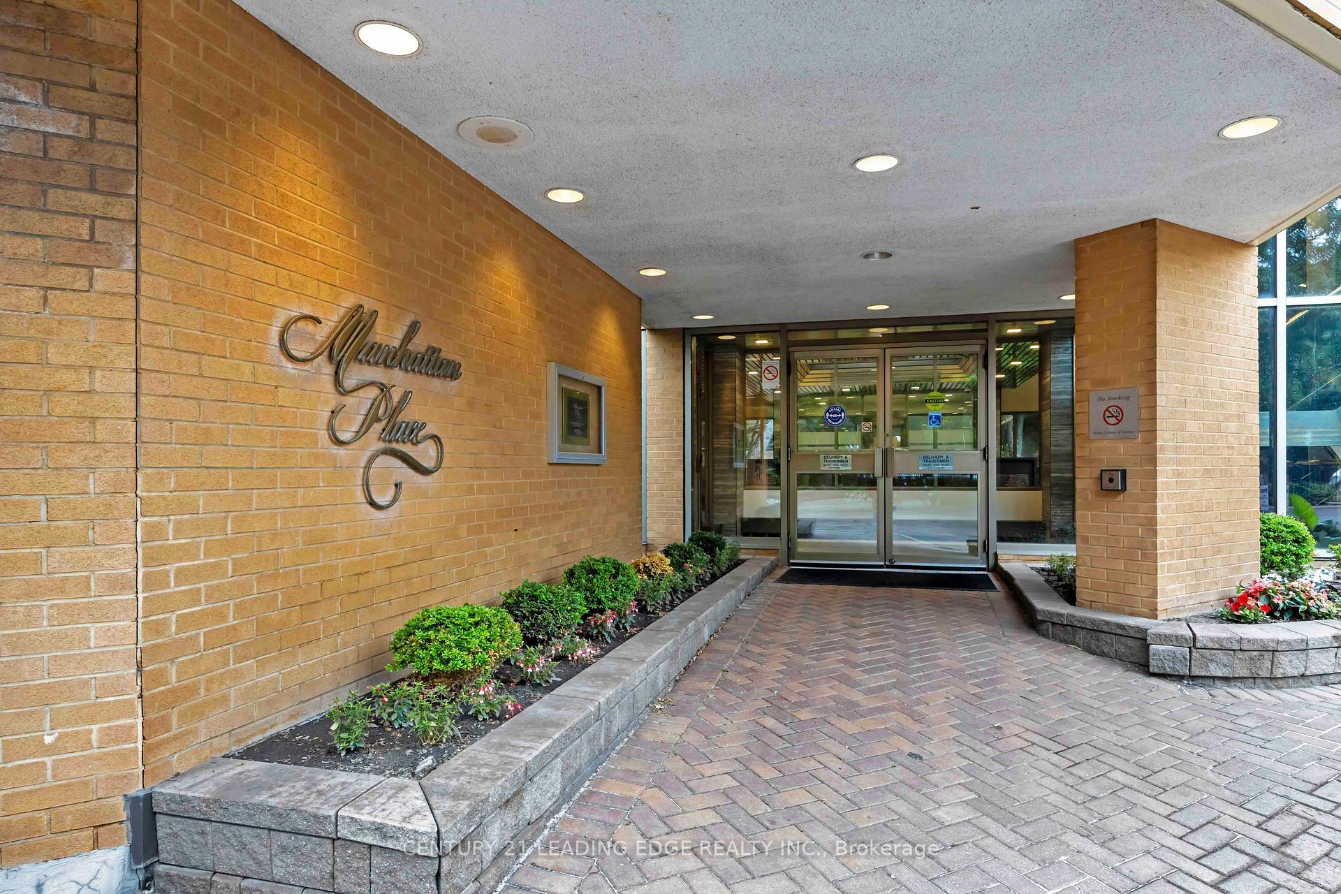 Photo de la propriété: 131 Beecroft Road 1806 ON M2N 6G9