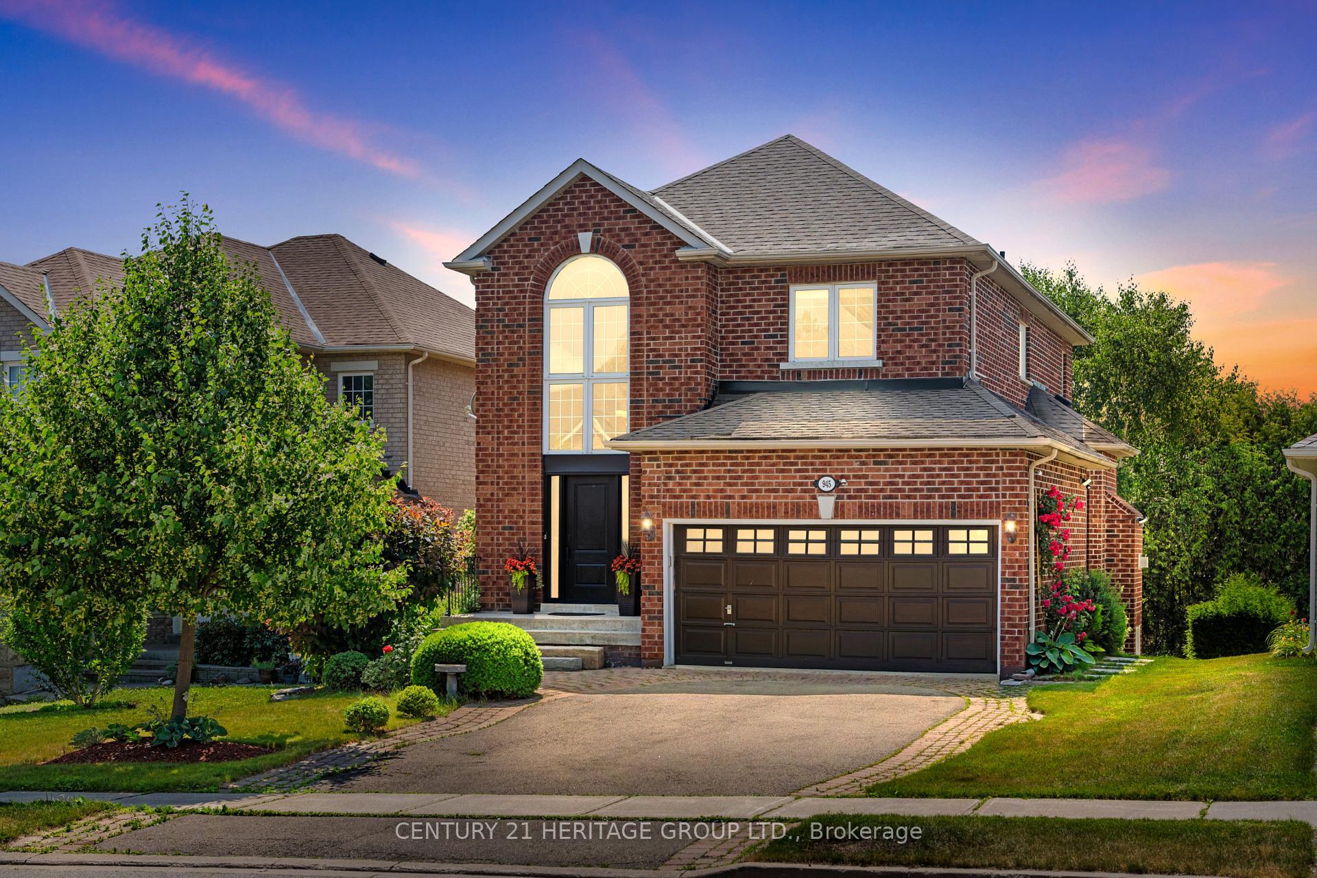 Property Photo:  945 Best Circle  ON L3X 2K9 