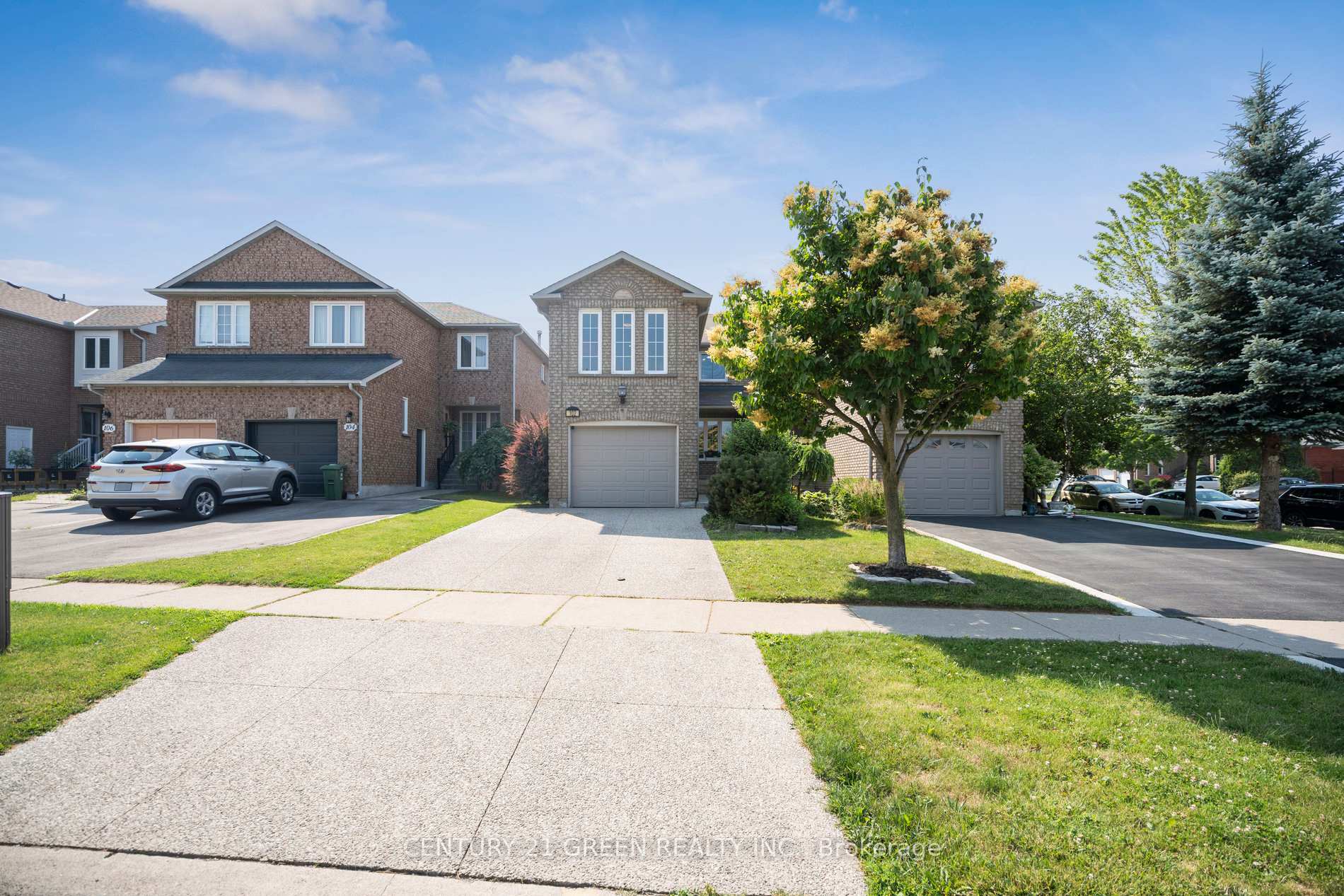 Property Photo: 102 Niska Drive ON L8B 0M8