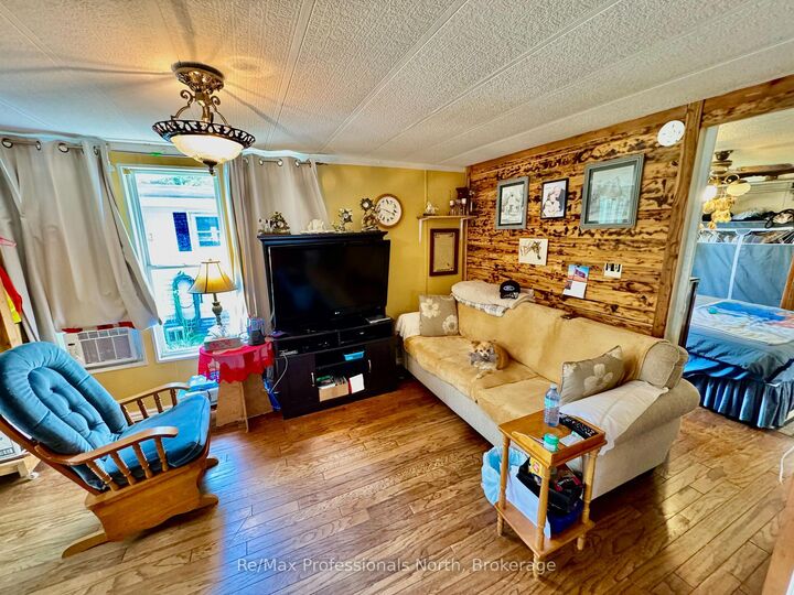 Property Photo: 1007 Racoon Road 72 ON P1P 1R1