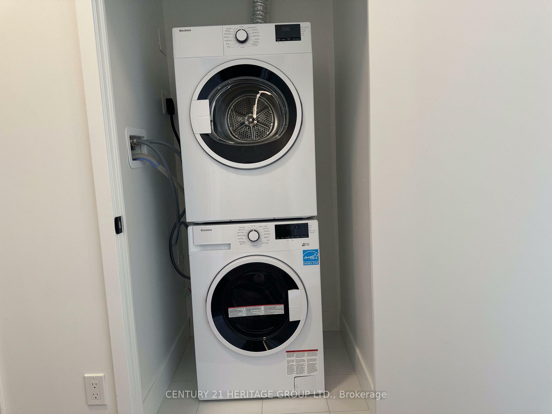 Property Photo: 308 Jarvis Street 3401 ON M5A 2P2