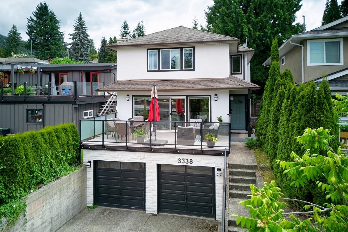 Property Photo: 3338 Mahon Avenue BC V7N 3T5