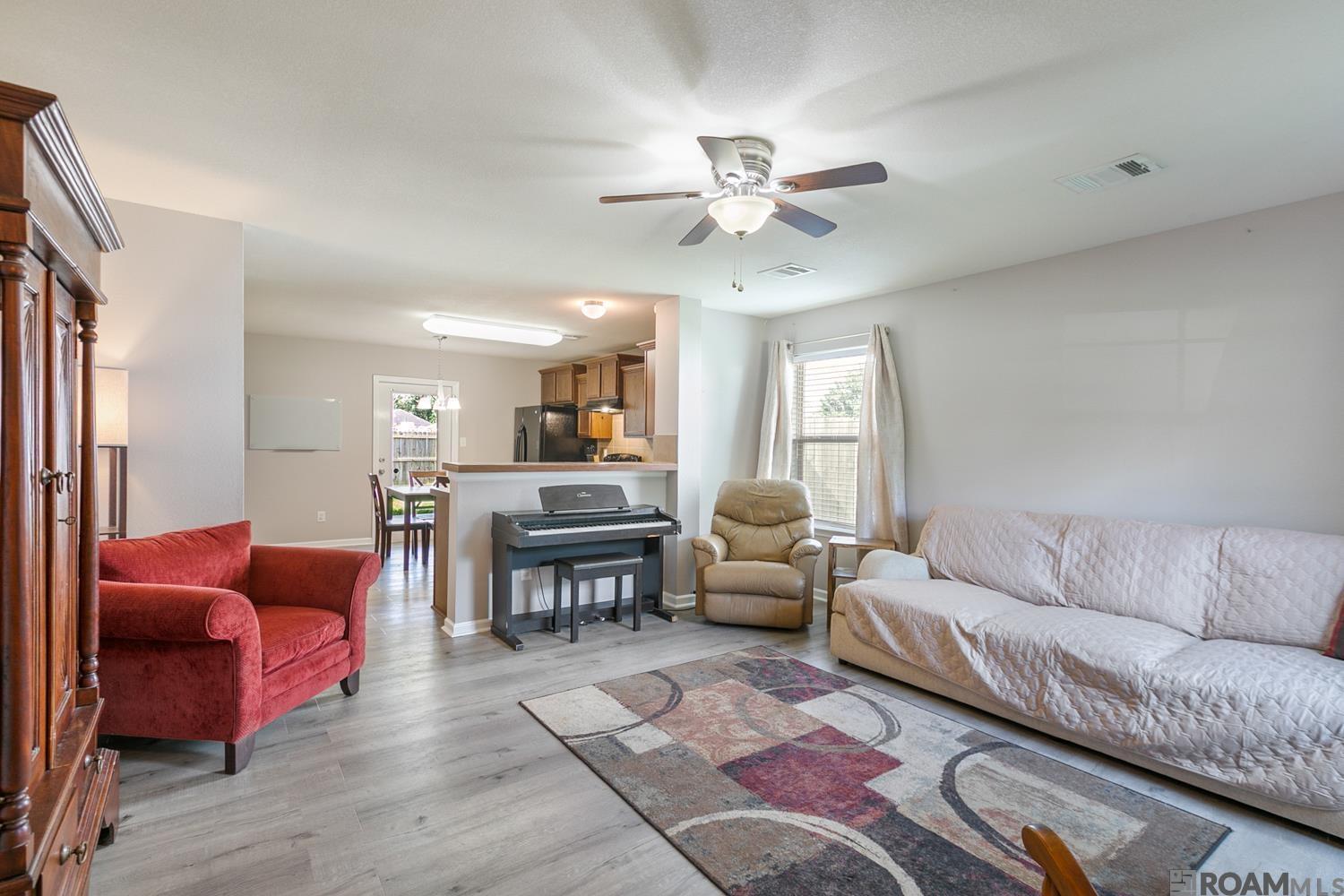 Property Photo: 39087 Prairie North Dr LA 70737