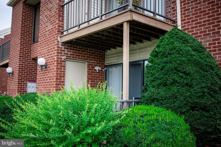 Property Photo:  2089 Welsh Road F1  PA 19115 