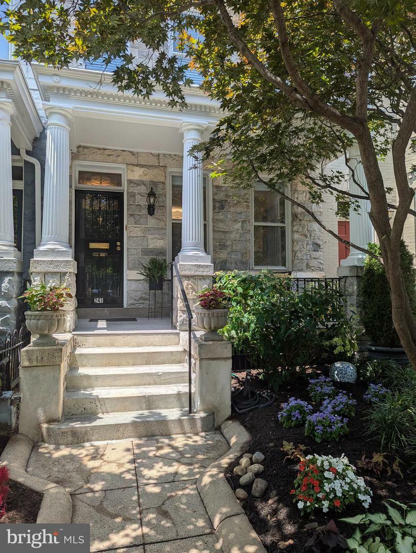 Property Photo: 241 12th Street SE DC 20003