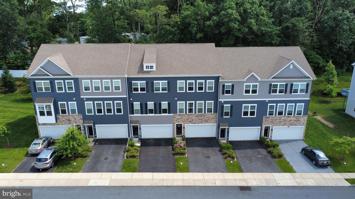 Property Photo:  320 Dawson Place  PA 19335 