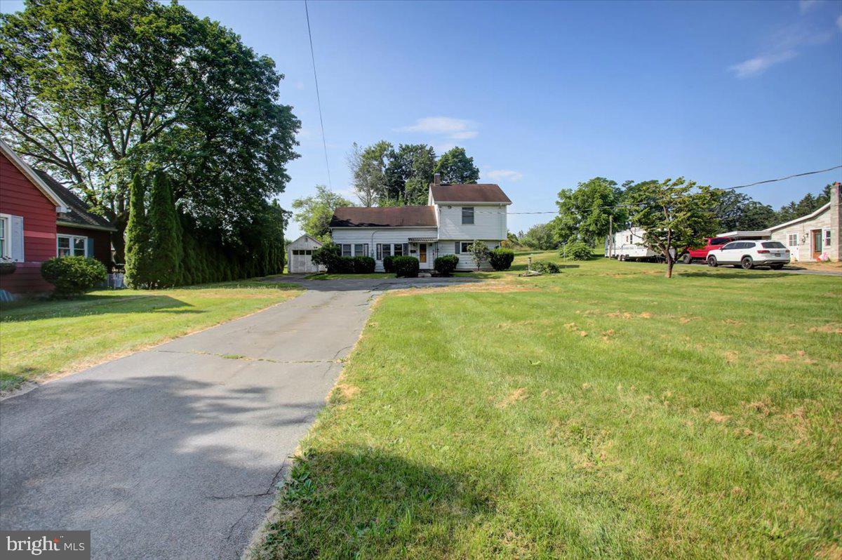 312 Roxbury Road  Shippensburg PA 17257 photo
