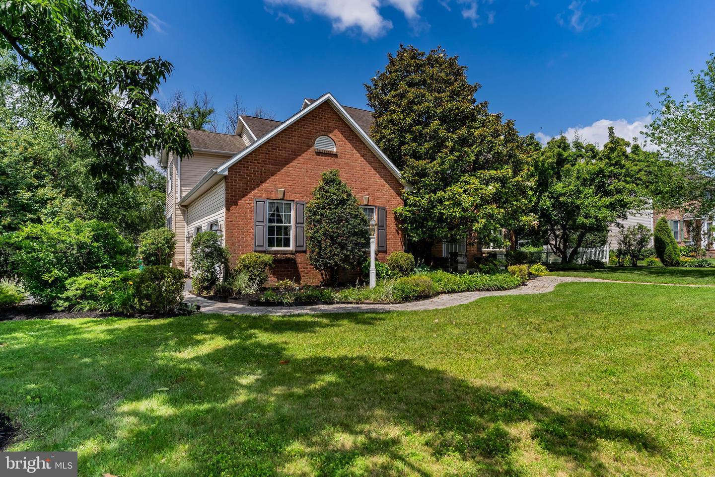 Property Photo: 5960 Huntington Commons PA 17025