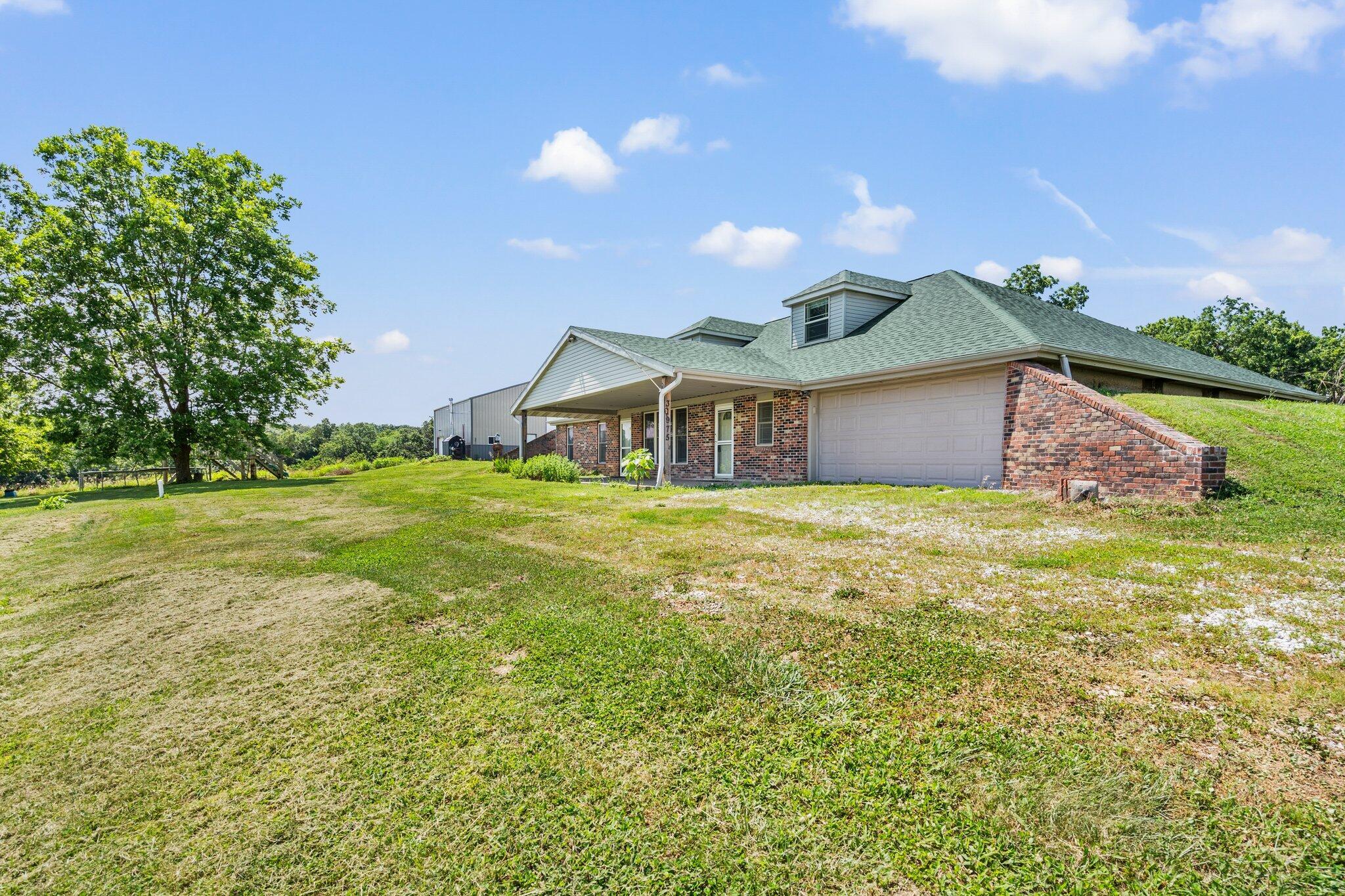 Property Photo: 31975 Jacket Factory Rd MO 65018
