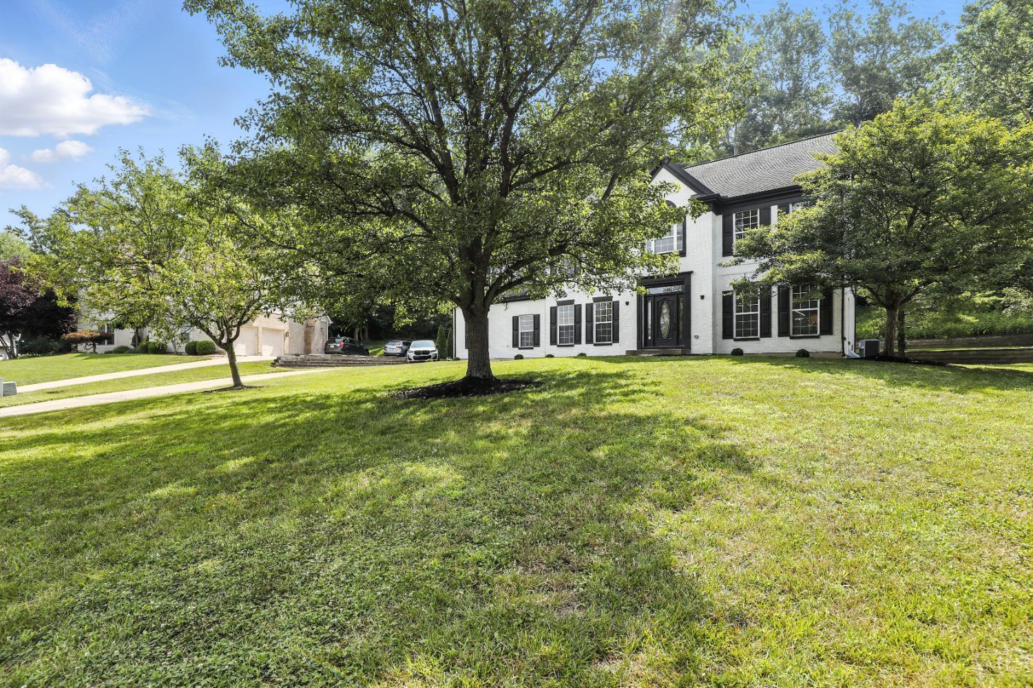 Property Photo: 2942 Turpin Lake Place OH 45244