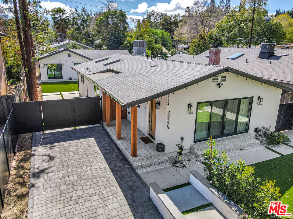 Property Photo: 22126 De La Osa St CA 91364