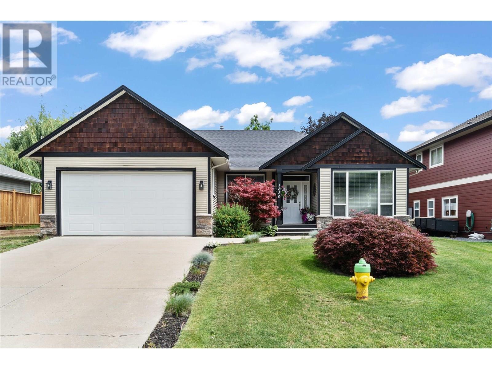 Property Photo: 1830 22 Street Northeast BC V1E 4N3