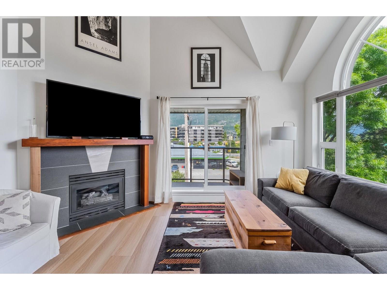 Property Photo: 1466 Pemberton Avenue 312 BC V8B 0K1