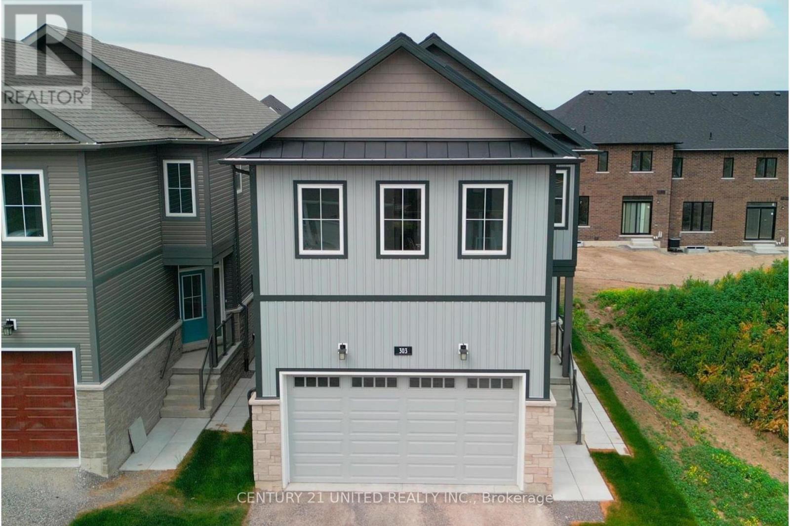 Property Photo: 303 Mullighan Gardens ON K0K 0G3