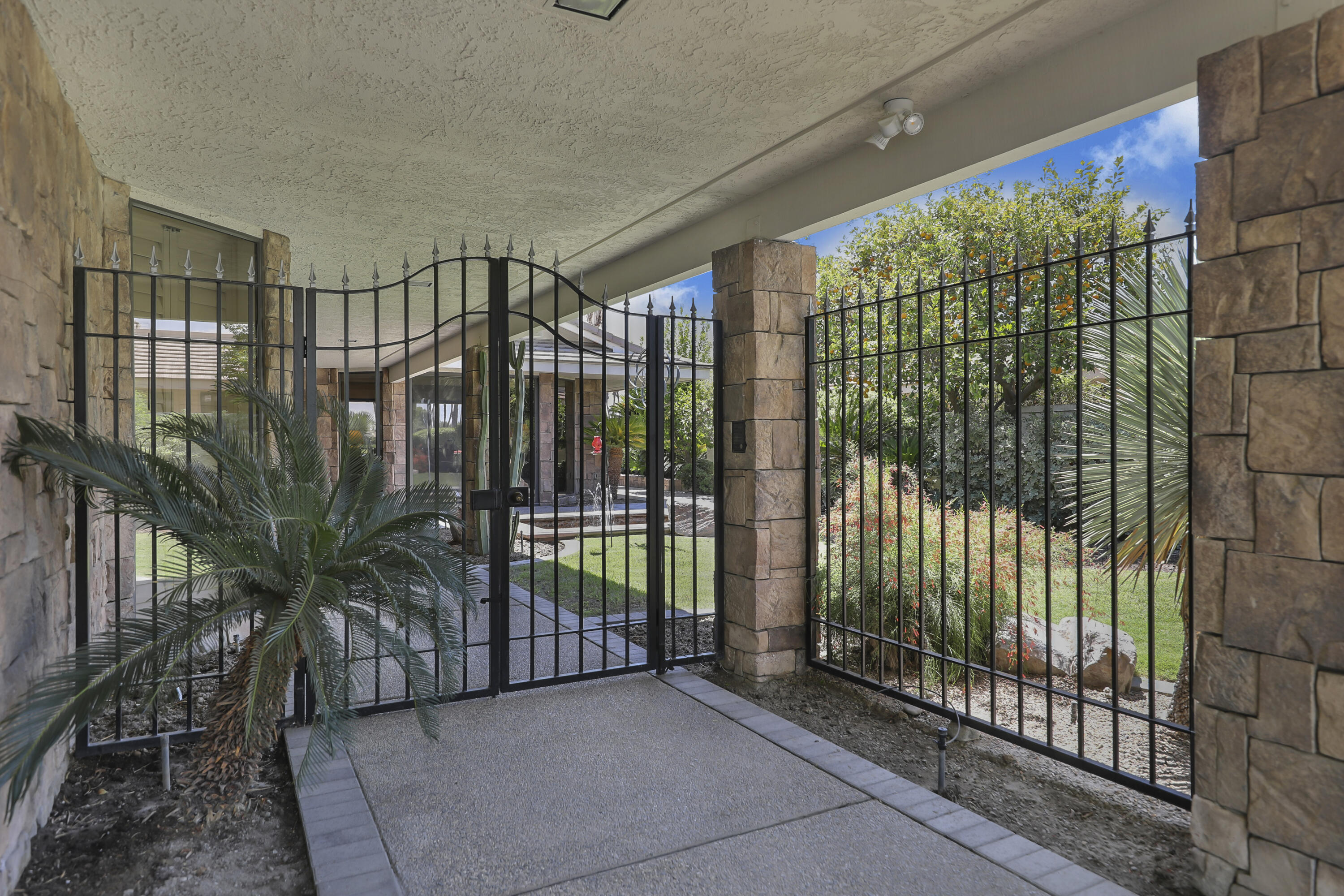 Property Photo:  65 Mayfair Drive  CA 92270 