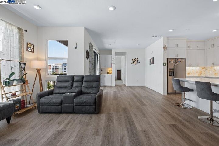 Property Photo:  3418 Inspiration Way 303  CA 94538 