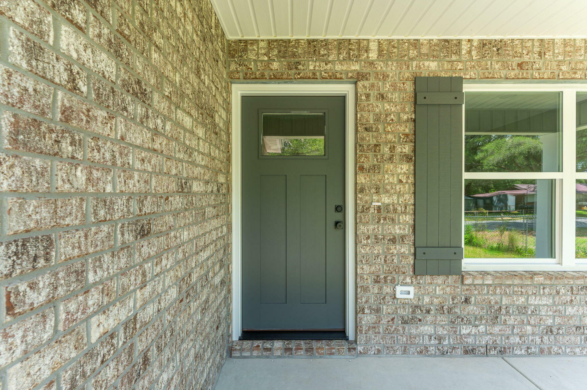 Property Photo: 5153 Lake Drive FL 32539
