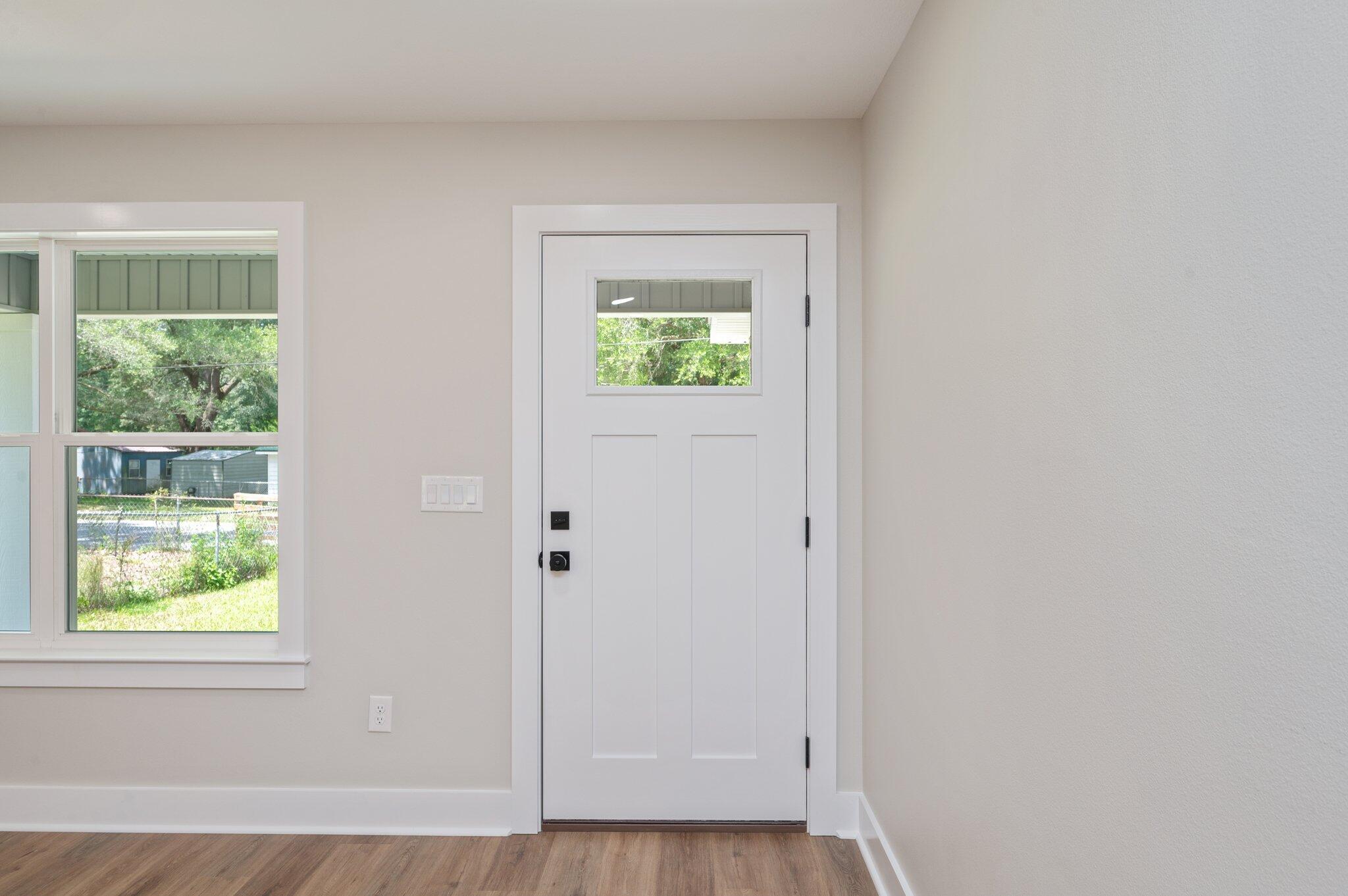 Property Photo: 5153 Lake Drive FL 32539
