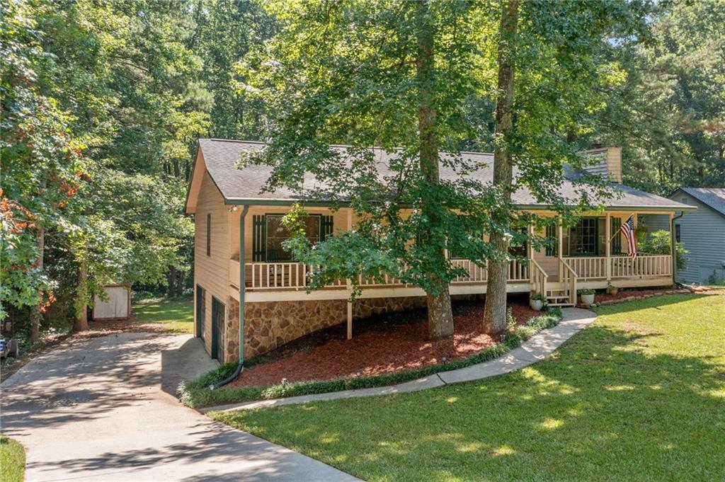 Property Photo: 6226 Westridge Trace GA 30102