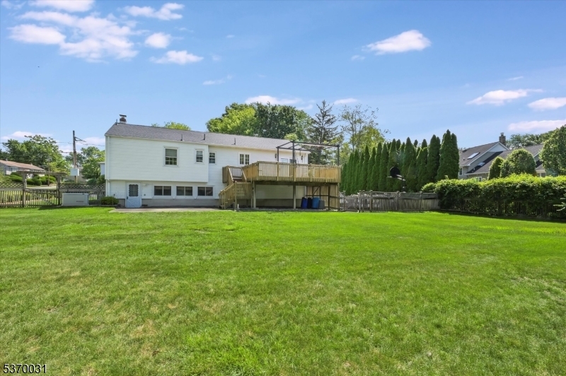 Property Photo: 7 Hanover Pl NJ 07470
