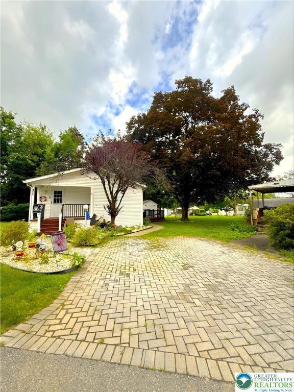 Property Photo: 8726 Breinig Run Circle PA 18031