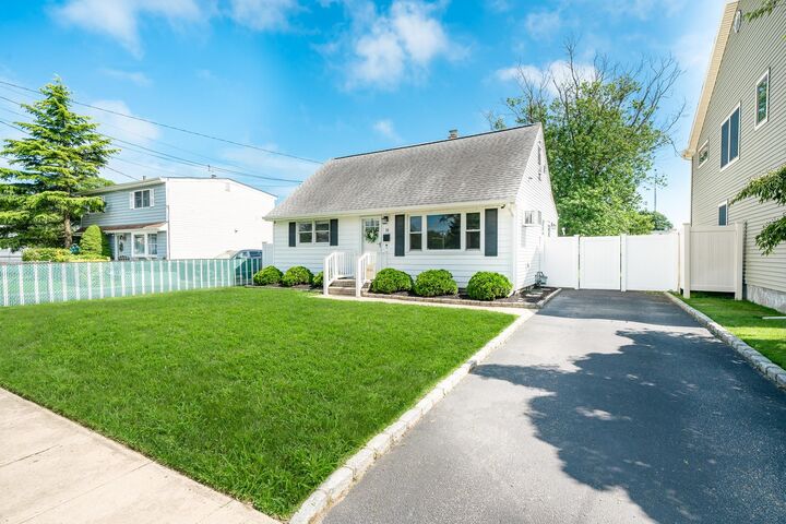 Property Photo: 14 Crocus Court NY 11704