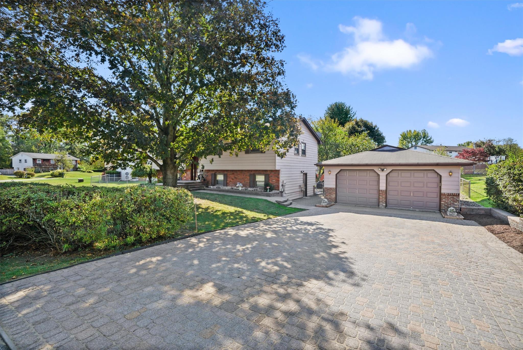 Property Photo:  8 Badami Drive  NY 10941 