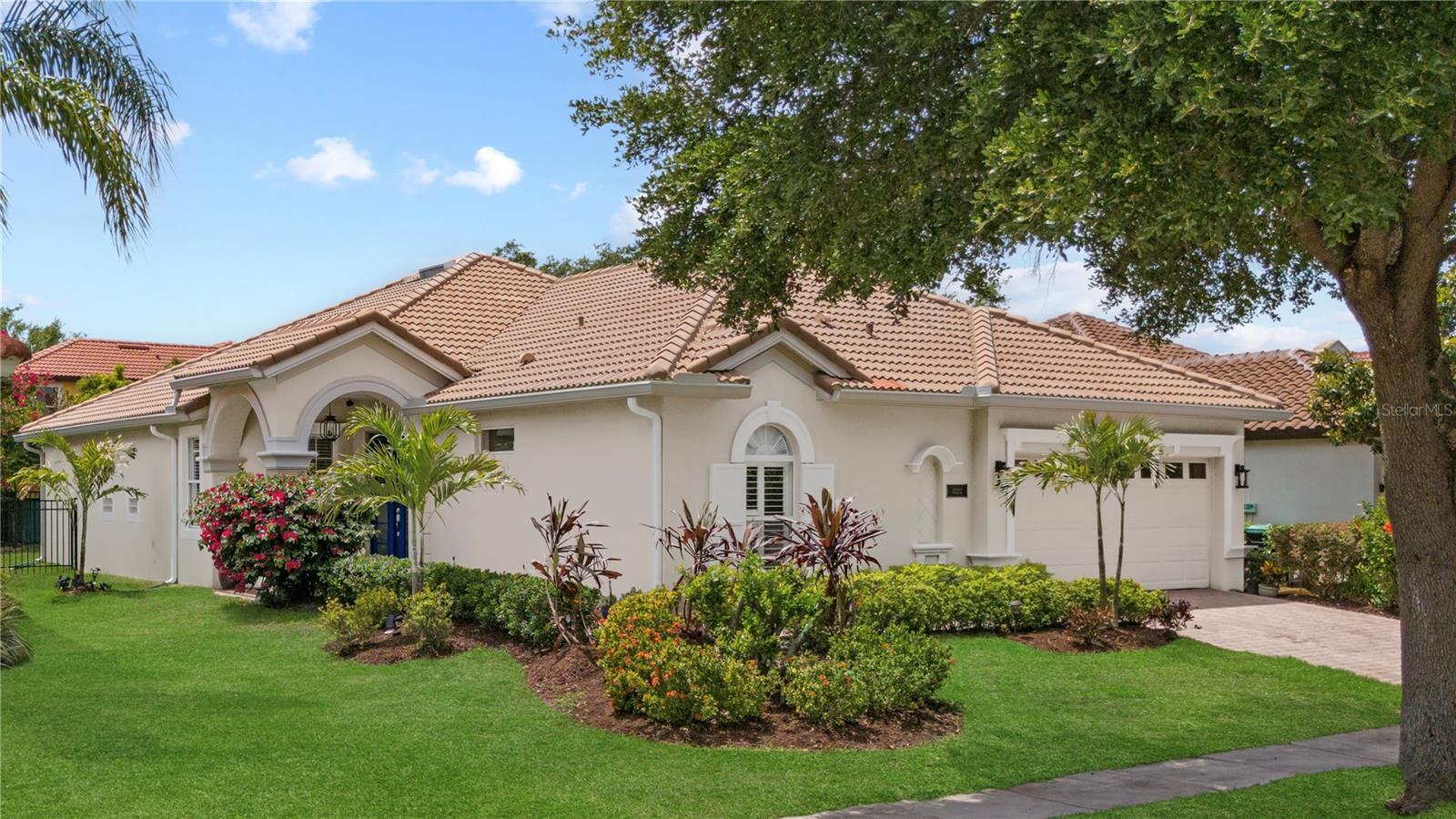 Property Photo: 11222 Rapallo Lane FL 34786