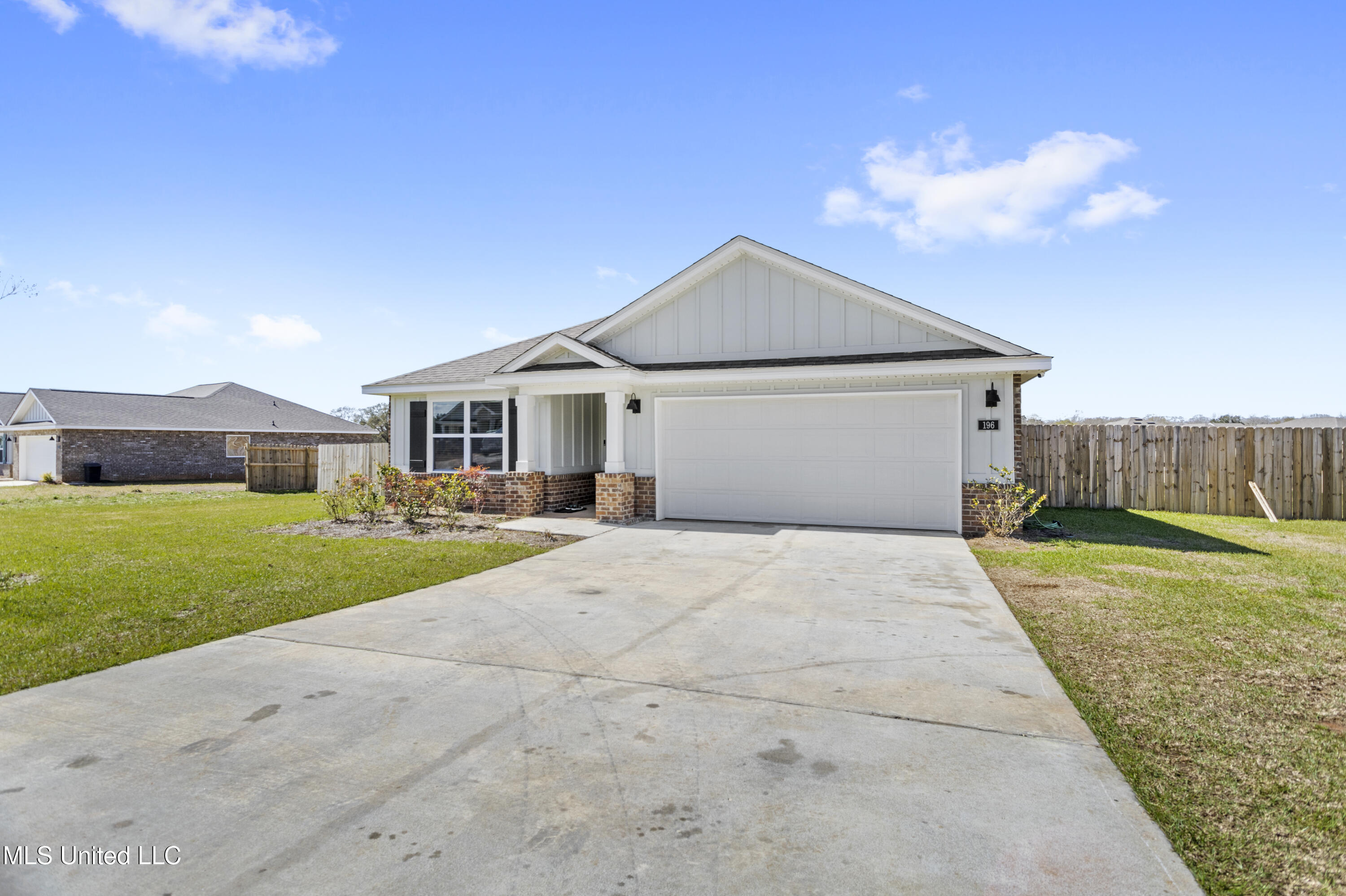 Property Photo: 196 Mill Court MS 39452