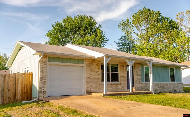 Property Photo: 142 W Factory Street AR 72653