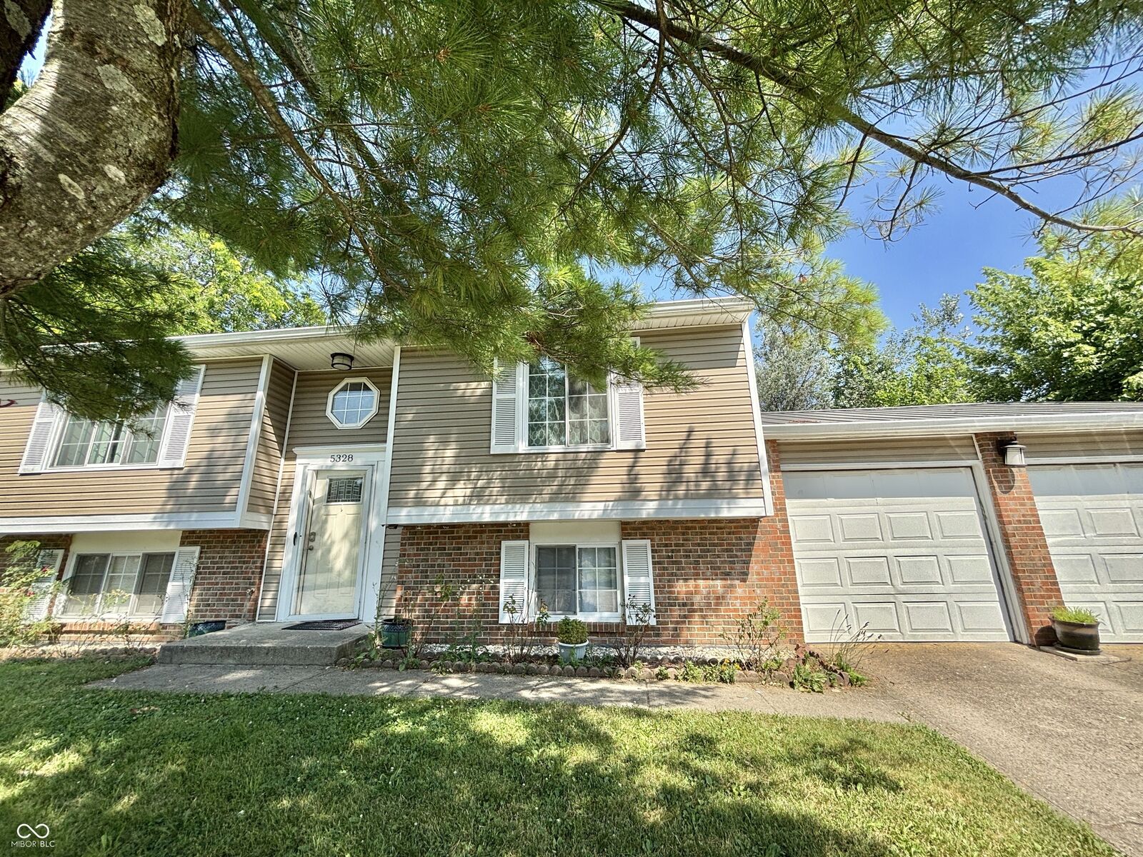 Property Photo: 5328 Lobo Drive IN 46237