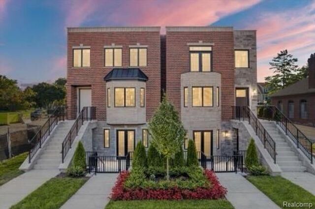 Property Photo:  1213 N Main Street  MI 48307 1119 
