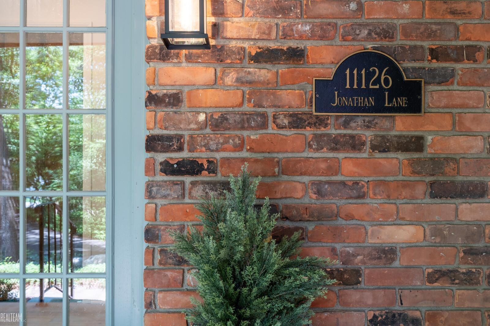 Property Photo: 11126 Jonathan Lane MI 48065